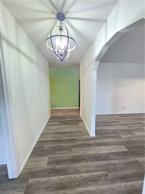 Entry Way - 2000 N 11th St, Independence, KS 67301 photo 4 of 7