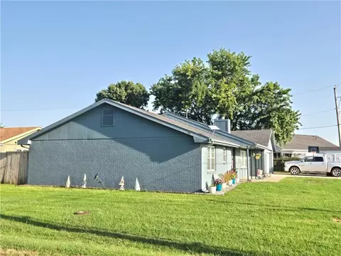 Exterior - 2000 N 11th St, Independence, KS 67301 photo 4 of 15