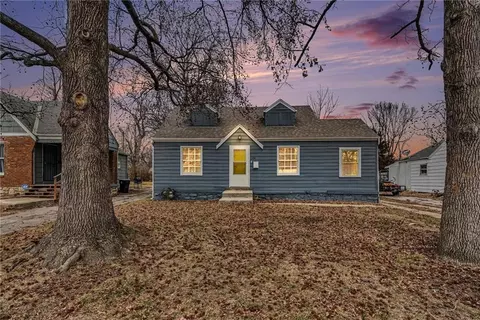 1434 E 80th St, Kansas City, MO 64131