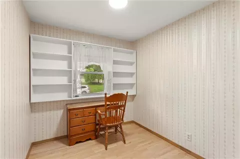 Bedroom - 3917 S Spring St, Independence, MO 64055 photo 3 of 4