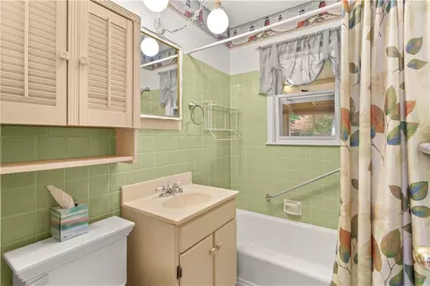 Bath - 3917 S Spring St, Independence, MO 64055 photo 1 of 2