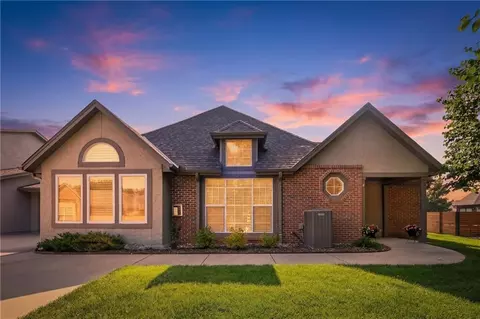 15282 S Greenwood St #2503, Olathe, KS 66062