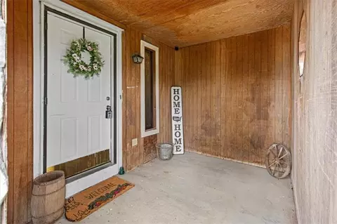 Exterior - 6527 SE Smith Rd, Cameron, MO 64429 photo 10 of 10