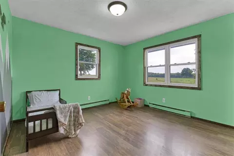 Bedroom - 6527 SE Smith Rd, Cameron, MO 64429 photo 1 of 6