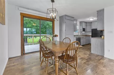Dining - 6527 SE Smith Rd, Cameron, MO 64429 photo 1 of 1