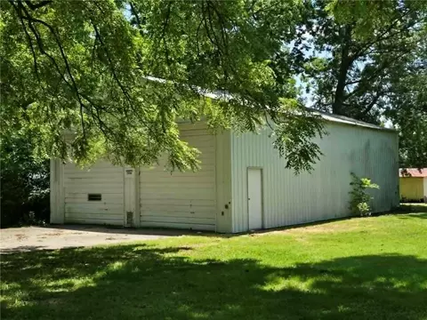 Other - 208 E Bodine Ave, Clinton, MO 64735 photo 5 of 12