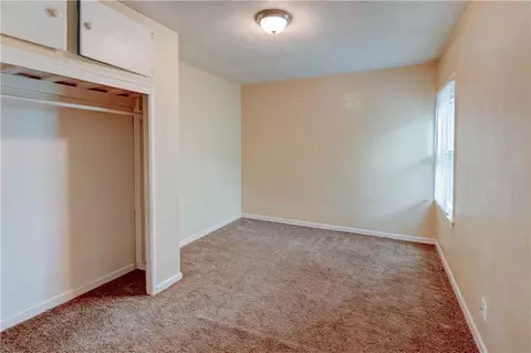 Bedroom - 8626 Morrell Ave, Independence, MO 64053 photo 2 of 3