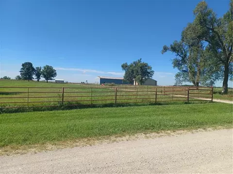 Exterior - 396 Valley Rd, Bronson, KS 66716 photo 6 of 6