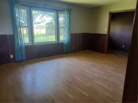 Living - 396 Valley Rd, Bronson, KS 66716 photo 3 of 4