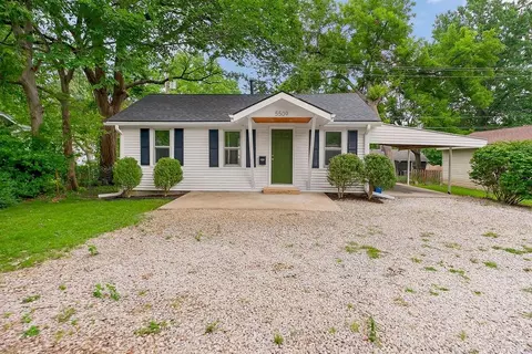 5509 Maple St, Mission, KS 66202