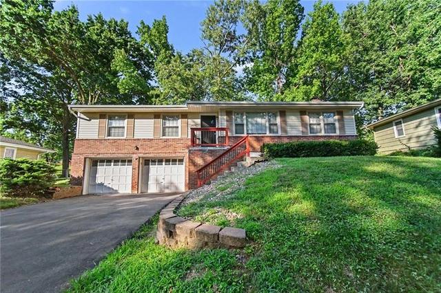 4630 NE Gladstone Ave, Kansas City, MO 64117