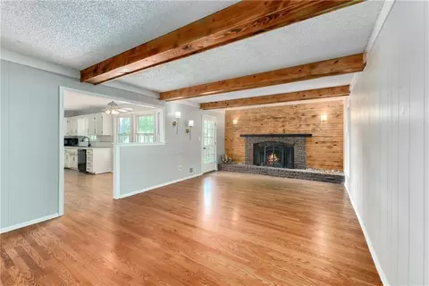 Living - 213 Juniper St, Lees Summit, MO 64064 photo 3 of 7