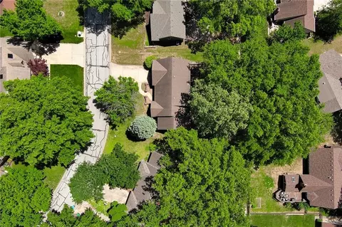 View/Area - 213 Juniper St, Lees Summit, MO 64064 photo 8 of 8