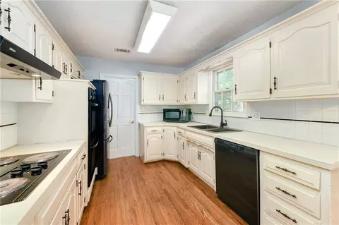 Kitchen - 213 Juniper St, Lees Summit, MO 64064 photo 3 of 3