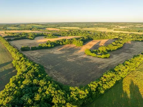 Cr 130 Road, Braymer, MO 64622