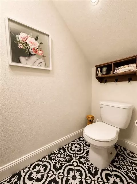 Bath - 424 E Santa Fe Ave, Marceline, MO 64658 photo 7 of 7