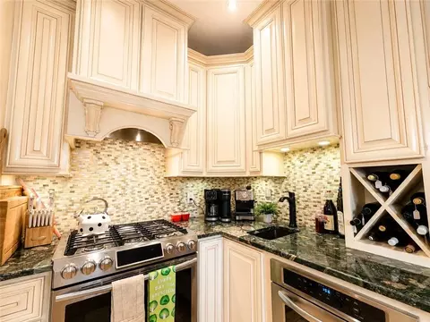 Kitchen - 424 E Santa Fe Ave, Marceline, MO 64658 photo 2 of 3