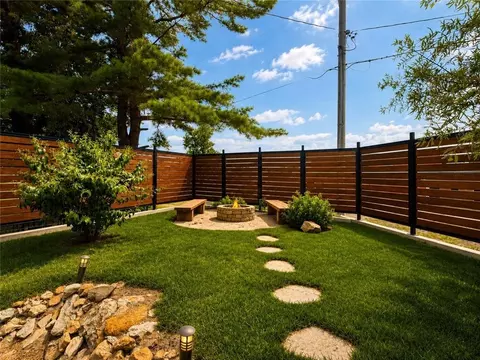 Exterior - 424 E Santa Fe Ave, Marceline, MO 64658 photo 7 of 12