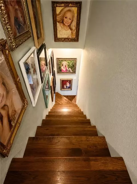 Entry Way - 424 E Santa Fe Ave, Marceline, MO 64658 photo 5 of 5