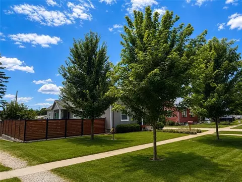 Exterior - 424 E Santa Fe Ave, Marceline, MO 64658 photo 3 of 12