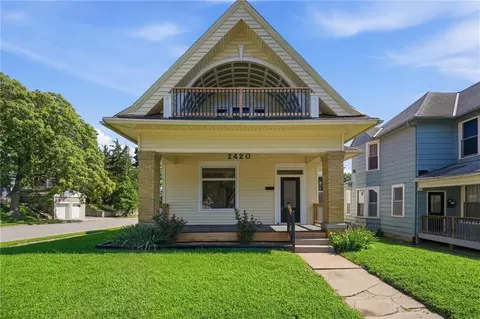 2420 Jules St, Saint Joseph, MO 64501