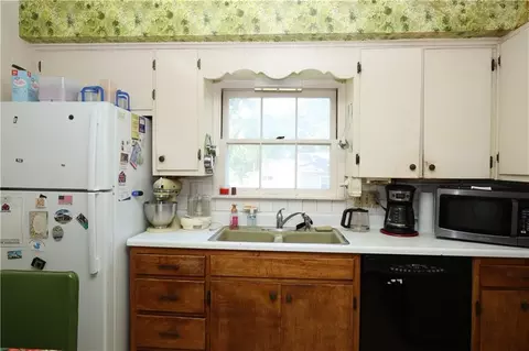 115 E 8th St, Eudora, KS 66025 photo 5
