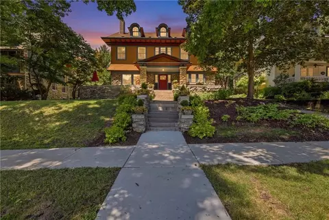 3632 Campbell St, Kansas City, MO 64109