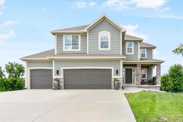 26227 W 141st Ct, Olathe, KS 66061
