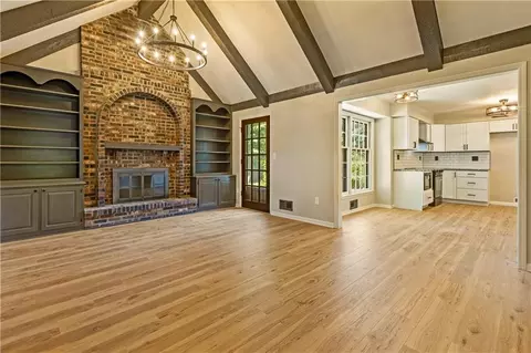 1208 NW Fairway Cir, Blue Springs, MO 64014