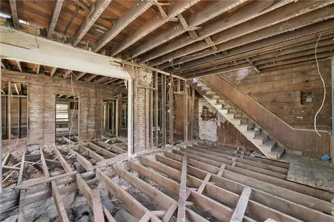 703 E 4th St, Ottawa, KS 66067 photo 5