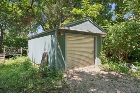 703 E 4th St, Ottawa, KS 66067 photo 16