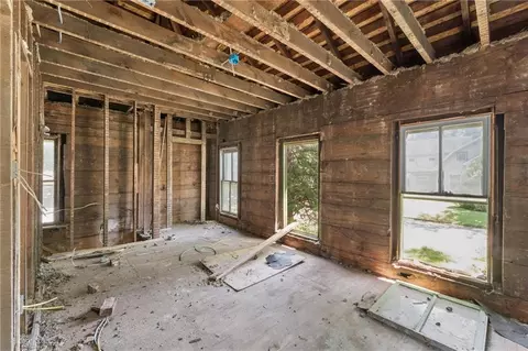 703 E 4th St, Ottawa, KS 66067 photo 8