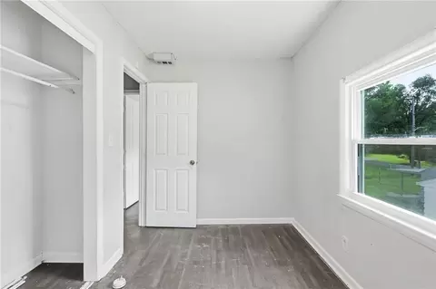 Bedroom - 10005 E 35th St, Independence, MO 64052 photo 9 of 12