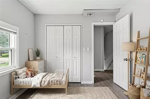 Bedroom - 10005 E 35th St, Independence, MO 64052 photo 2 of 12