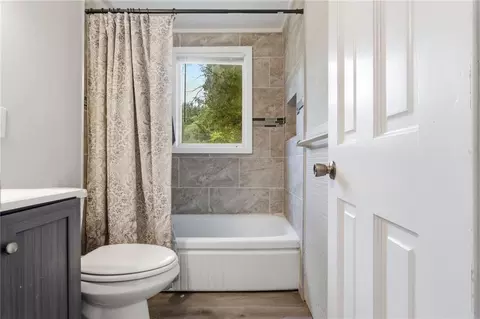 Bath - 10005 E 35th St, Independence, MO 64052 photo 1 of 5