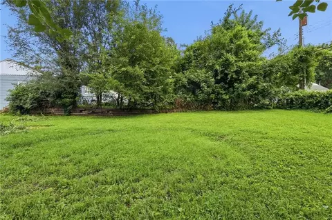 Exterior - 10005 E 35th St, Independence, MO 64052 photo 5 of 5