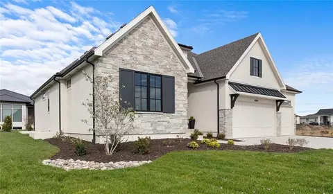 7943 Millridge St, Shawnee, KS 66220