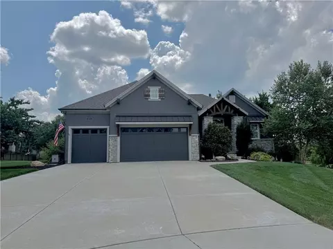11211 W 171st Ter, Overland Park, KS 66221