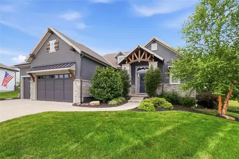 11211 W 171st Ter, Overland Park, KS 66221