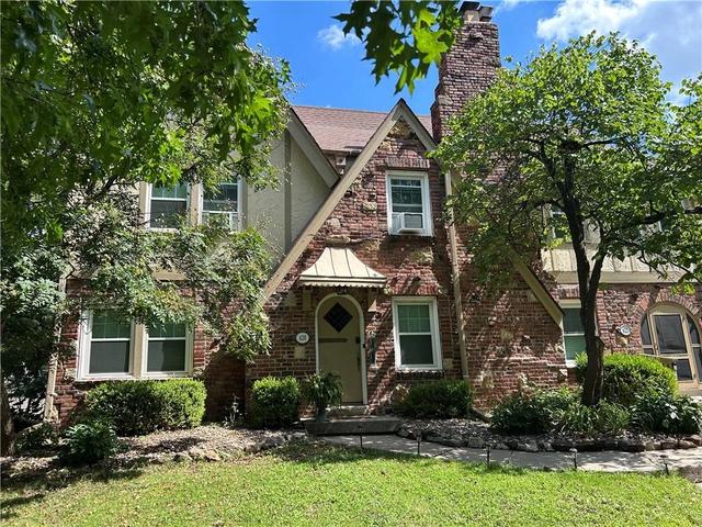 620-22 E Meyer Blvd, Kansas City, MO 64131