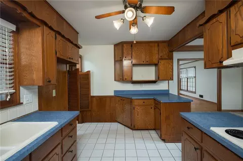 Kitchen - 14705 E 39th Ter, Independence, MO 64055 photo 4 of 4