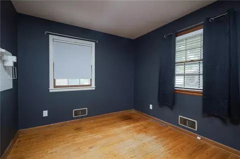 Bedroom - 14705 E 39th Ter, Independence, MO 64055 photo 3 of 4