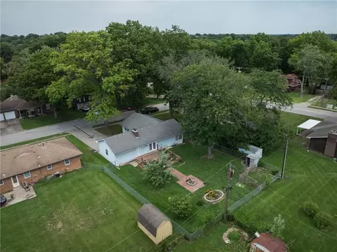 View/Area - 14705 E 39th Ter, Independence, MO 64055 photo 1 of 4