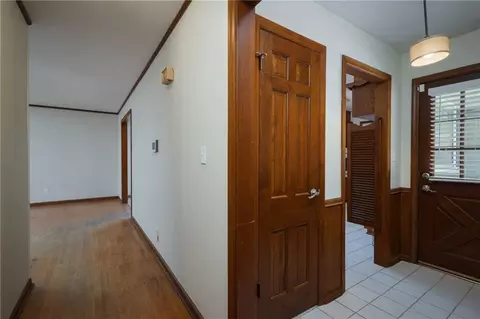 Entry Way - 14705 E 39th Ter, Independence, MO 64055 photo 2 of 3