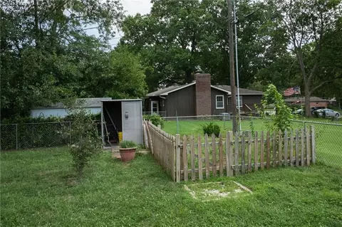 Exterior - 14705 E 39th Ter, Independence, MO 64055 photo 7 of 10