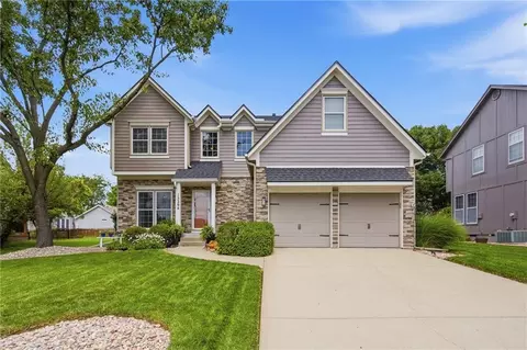 15294 W 147th Dr, Olathe, KS 66062