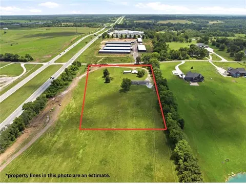 View/Area - 13520 S Sam Moore Rd, Lone Jack, MO 64070 photo 7 of 8