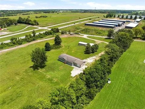View/Area - 13520 S Sam Moore Rd, Lone Jack, MO 64070 photo 4 of 8