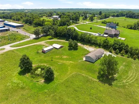 View/Area - 13520 S Sam Moore Rd, Lone Jack, MO 64070 photo 3 of 8