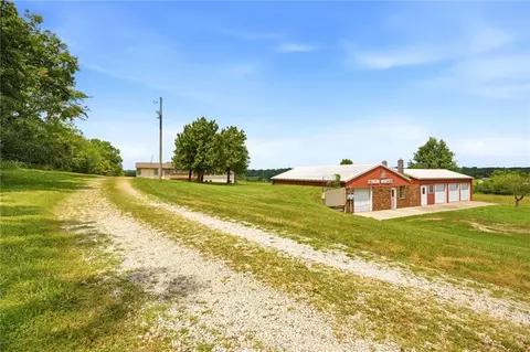 Exterior - 13520 S Sam Moore Rd, Lone Jack, MO 64070 photo 11 of 12